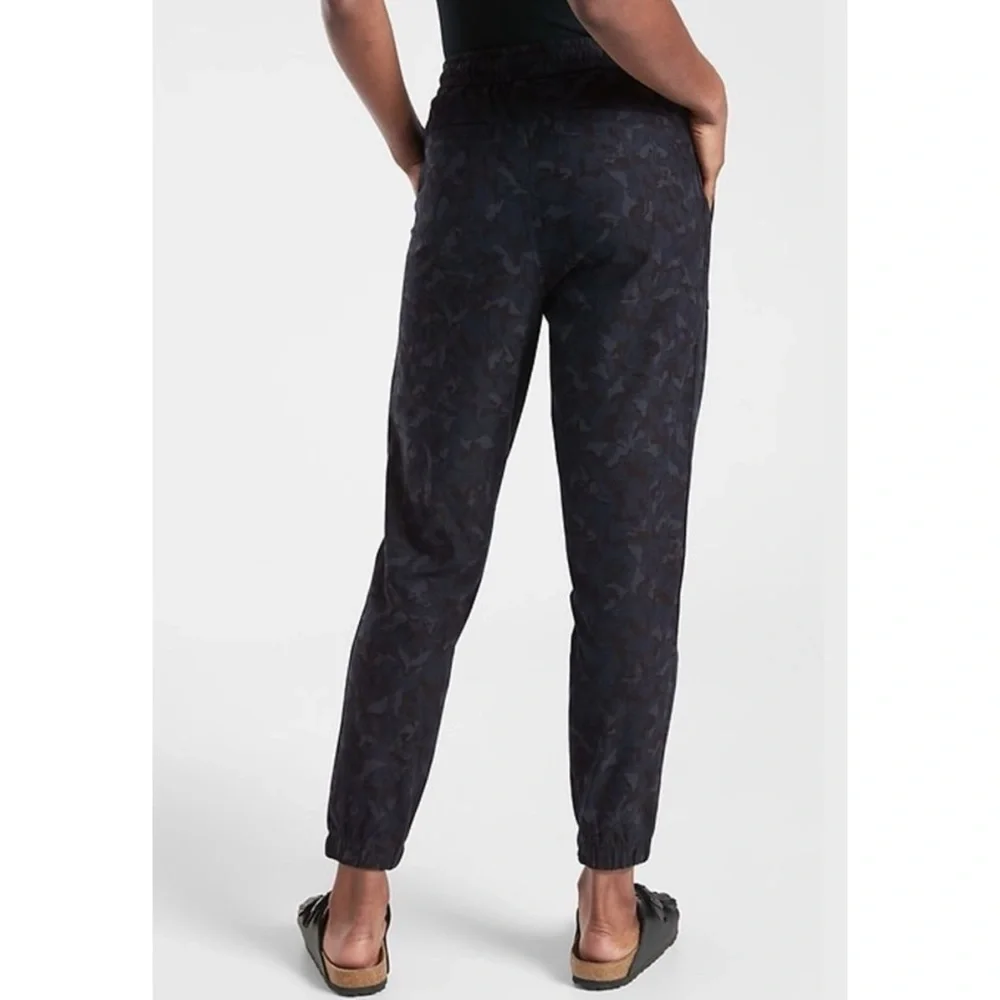 Athleta Farallon Joggers